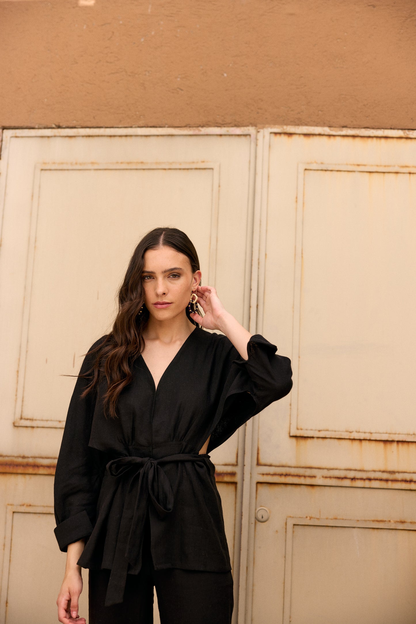 BLUSA LINO DELFINA NEGRO