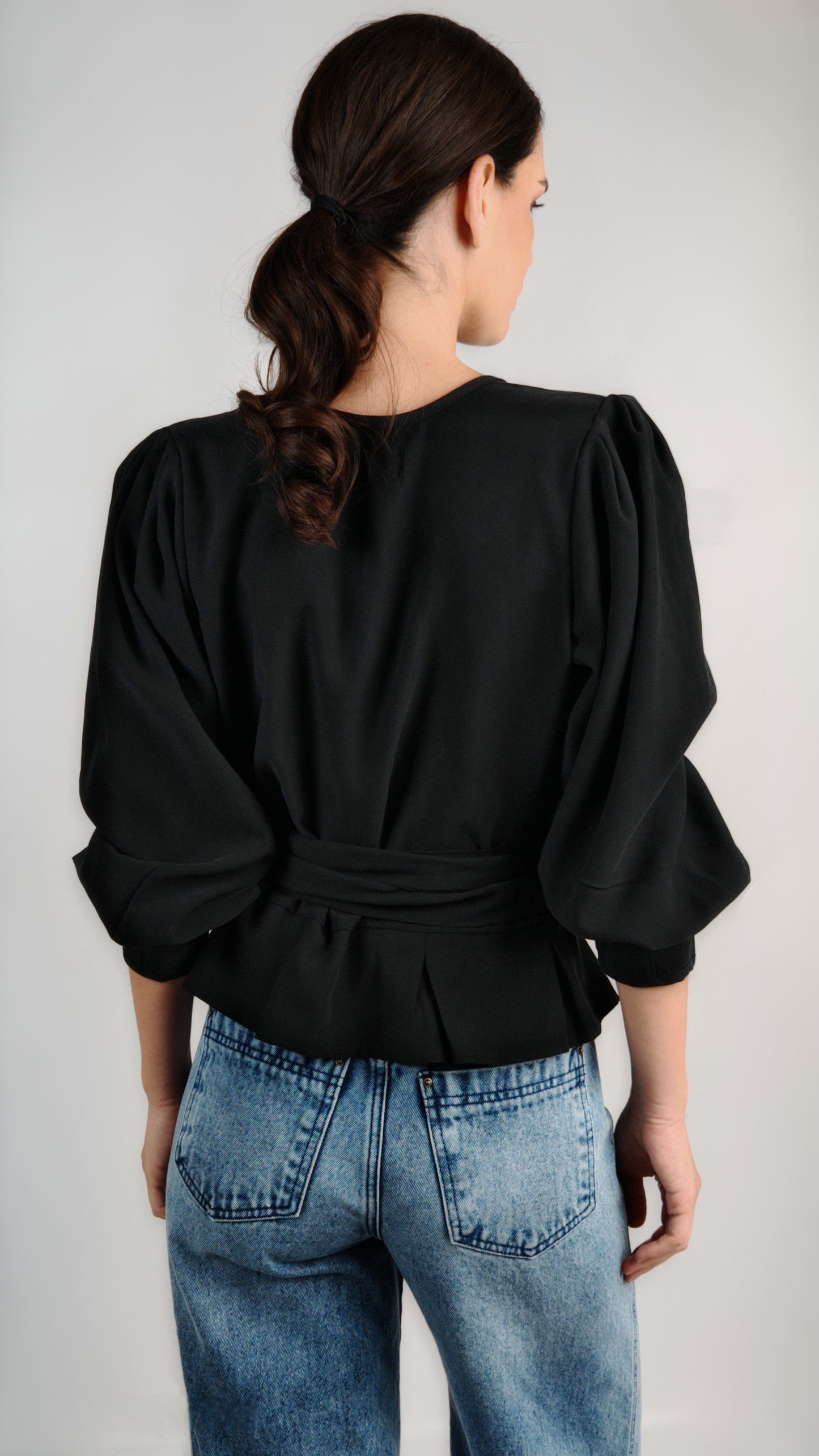 Blusa Carolina Cupro Negra
