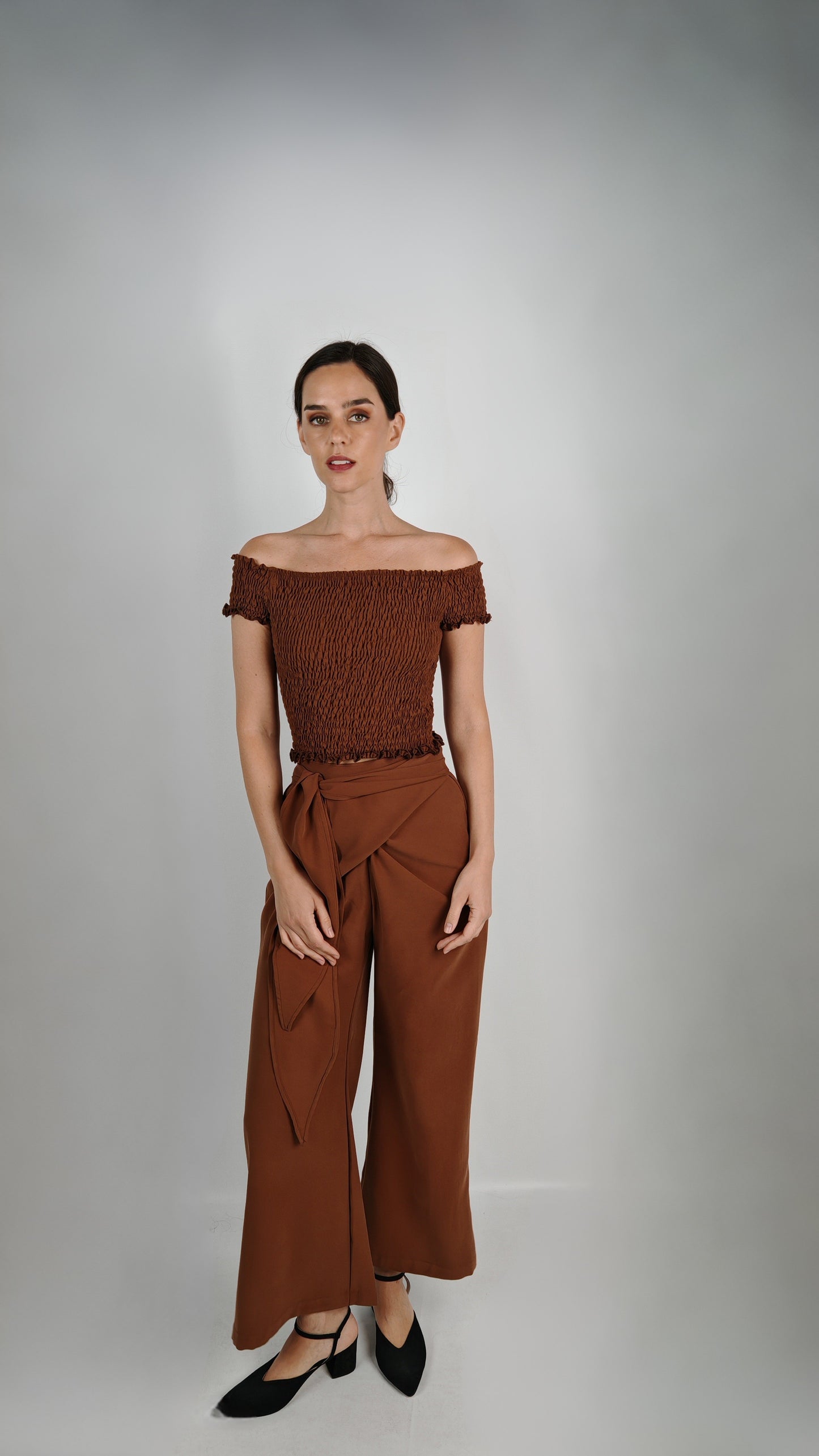 Blusa Ana Cupro Chocolate