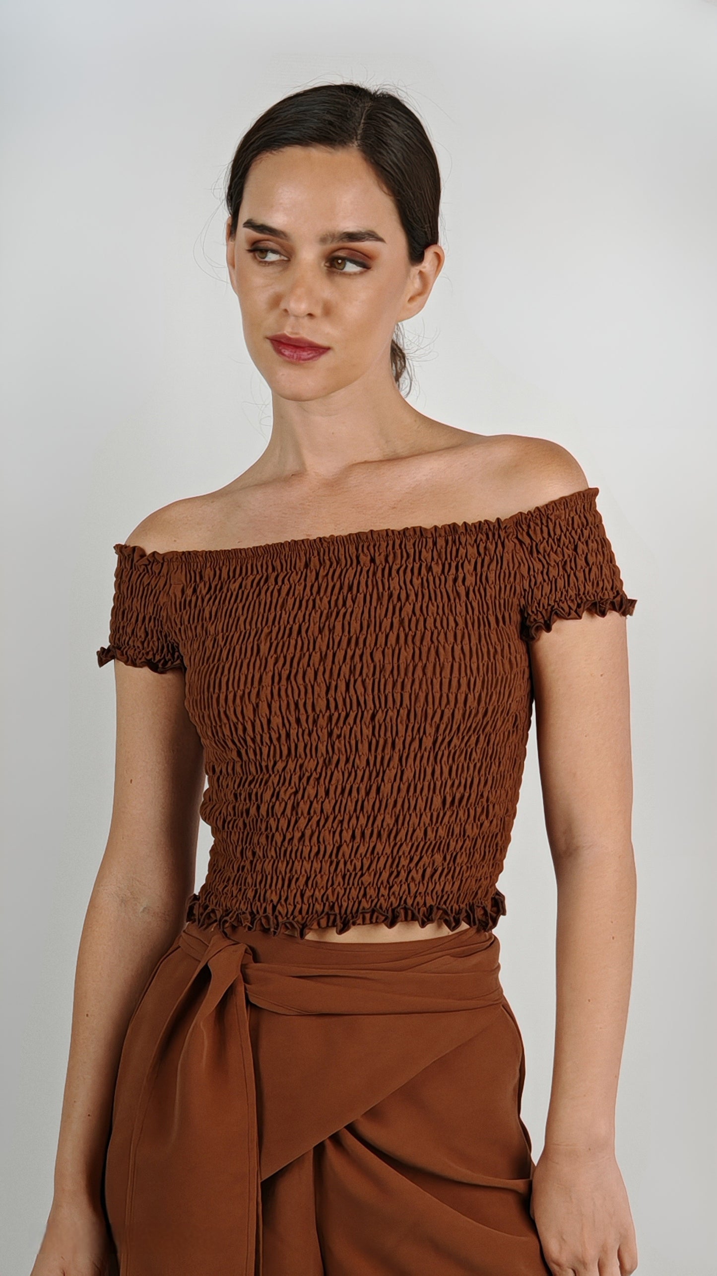 Blusa Ana Cupro Chocolate