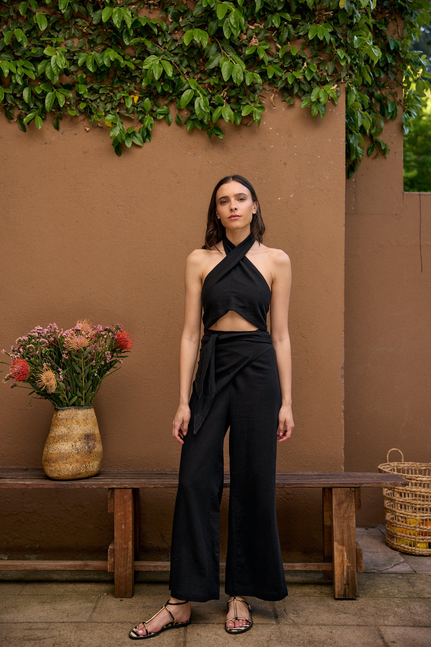 PANTALÓN LINO SARA NEGRO