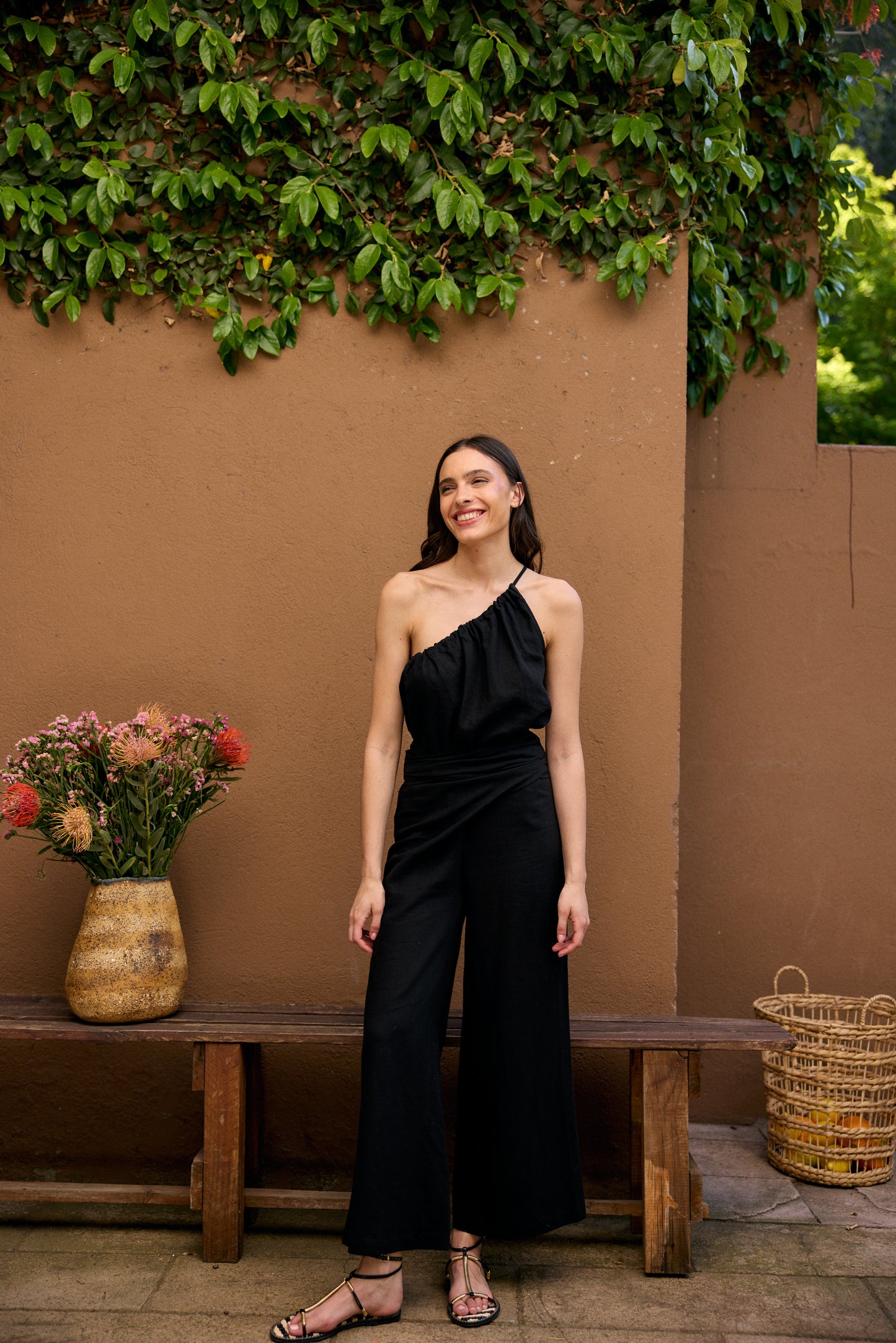 PANTALÓN LINO SARA NEGRO