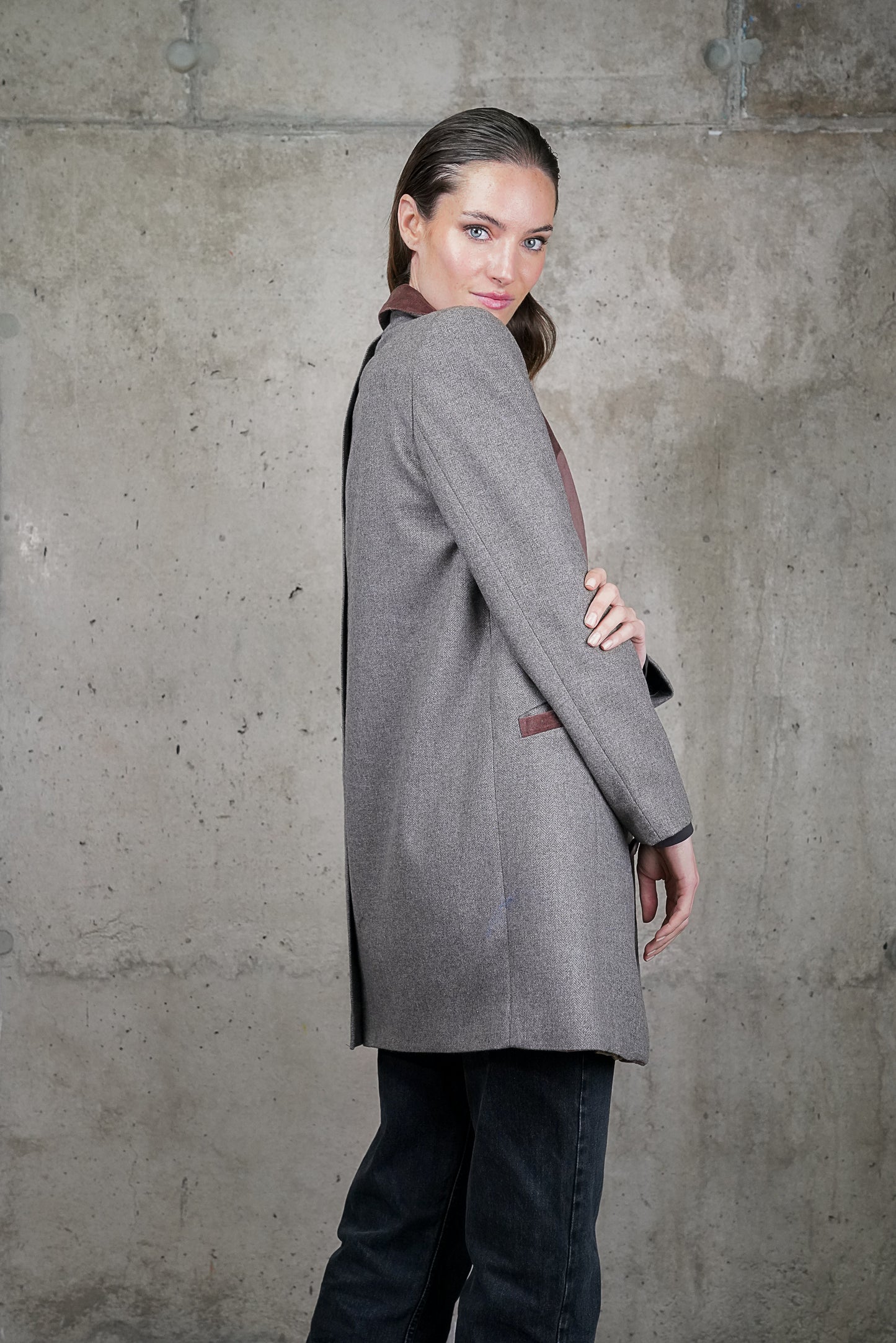 BLAZER VICTORIA GRIS PREVENTA: ENTREGA VIERNES 12 DE JUNIO