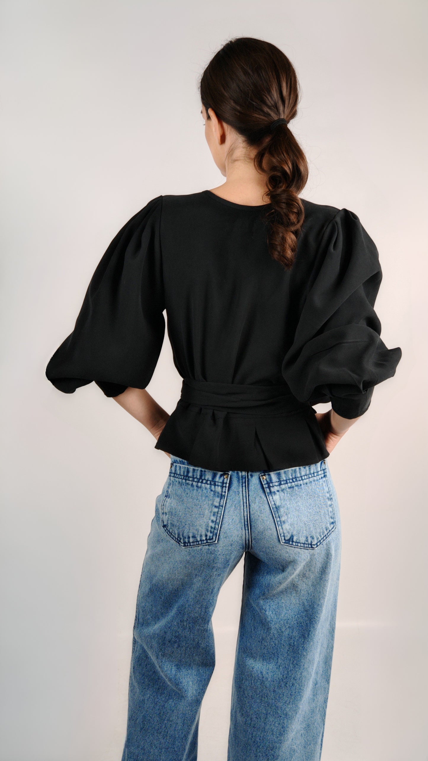 Blusa Carolina Cupro Negra