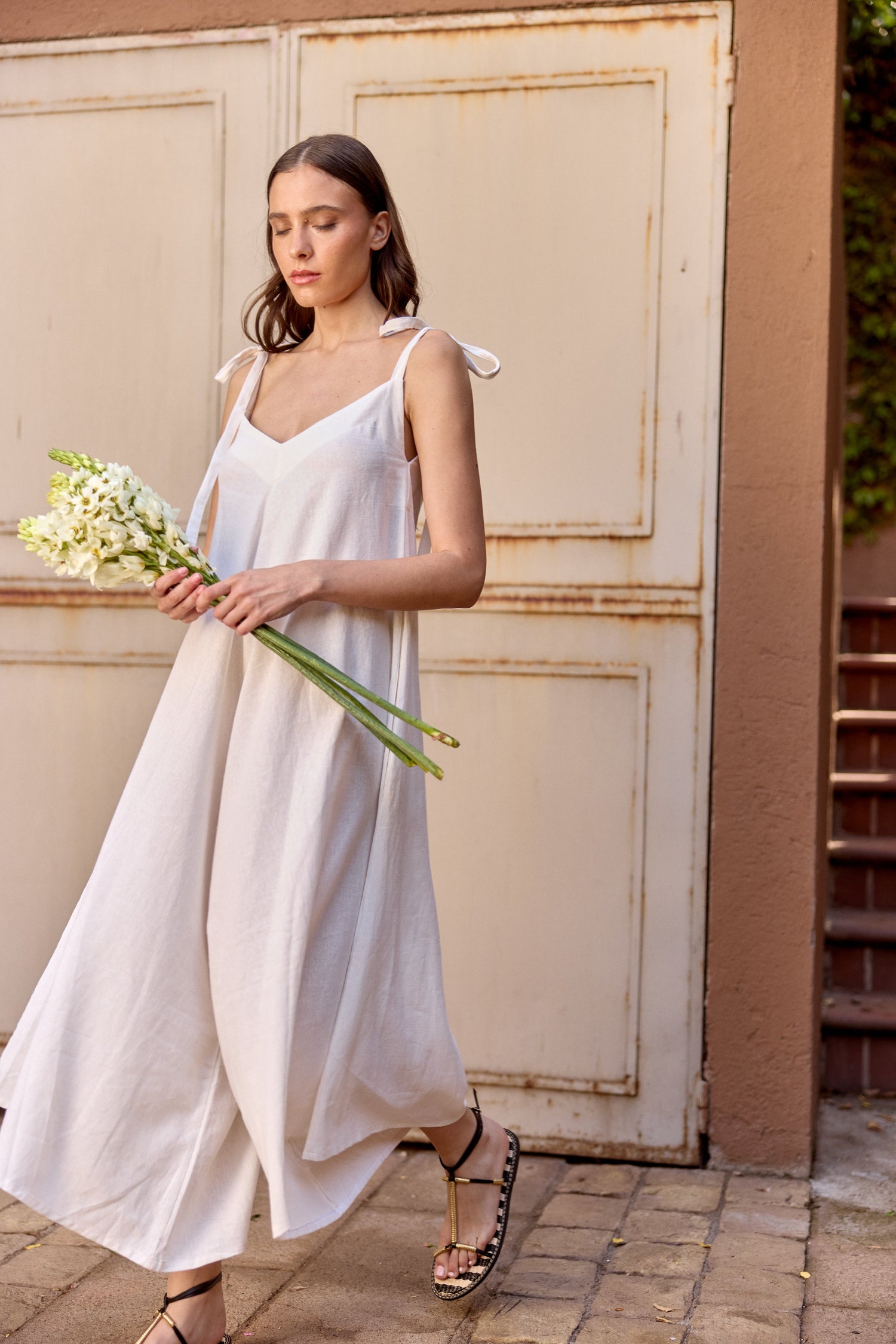 VESTIDOS Y JARDINERAS