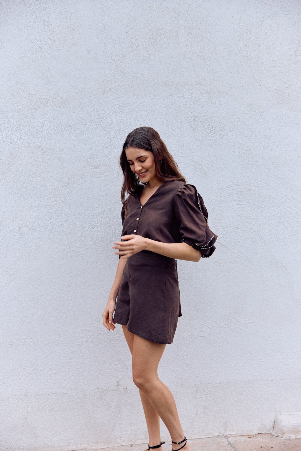 SHORT REBECA LINO CHOCOLATE