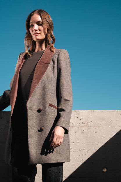 BLAZER VICTORIA GRIS PREVENTA: ENTREGA VIERNES 12 DE JUNIO