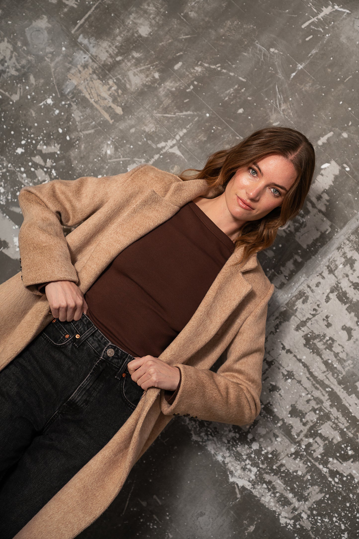 ABRIGO LEONOR BEIGE 100% LANA