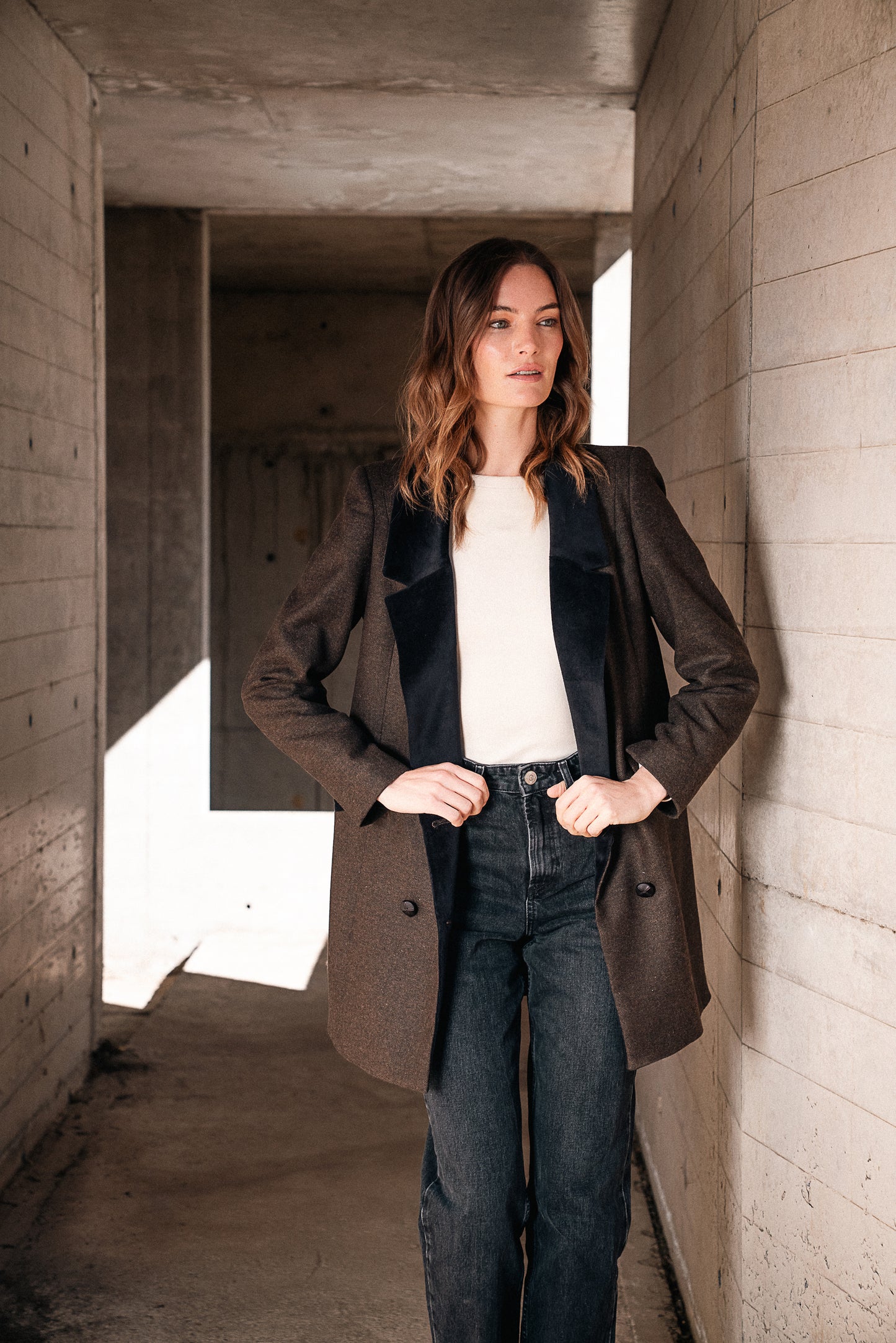 BLAZER VICTORIA CAFÉ PREVENTA: ENTREGA VIERNES 12 DE JUNIO