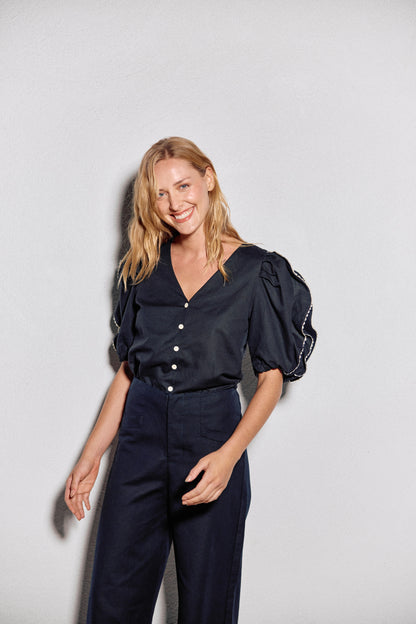 BLUSA LETICIA LINO AZUL MARINO
