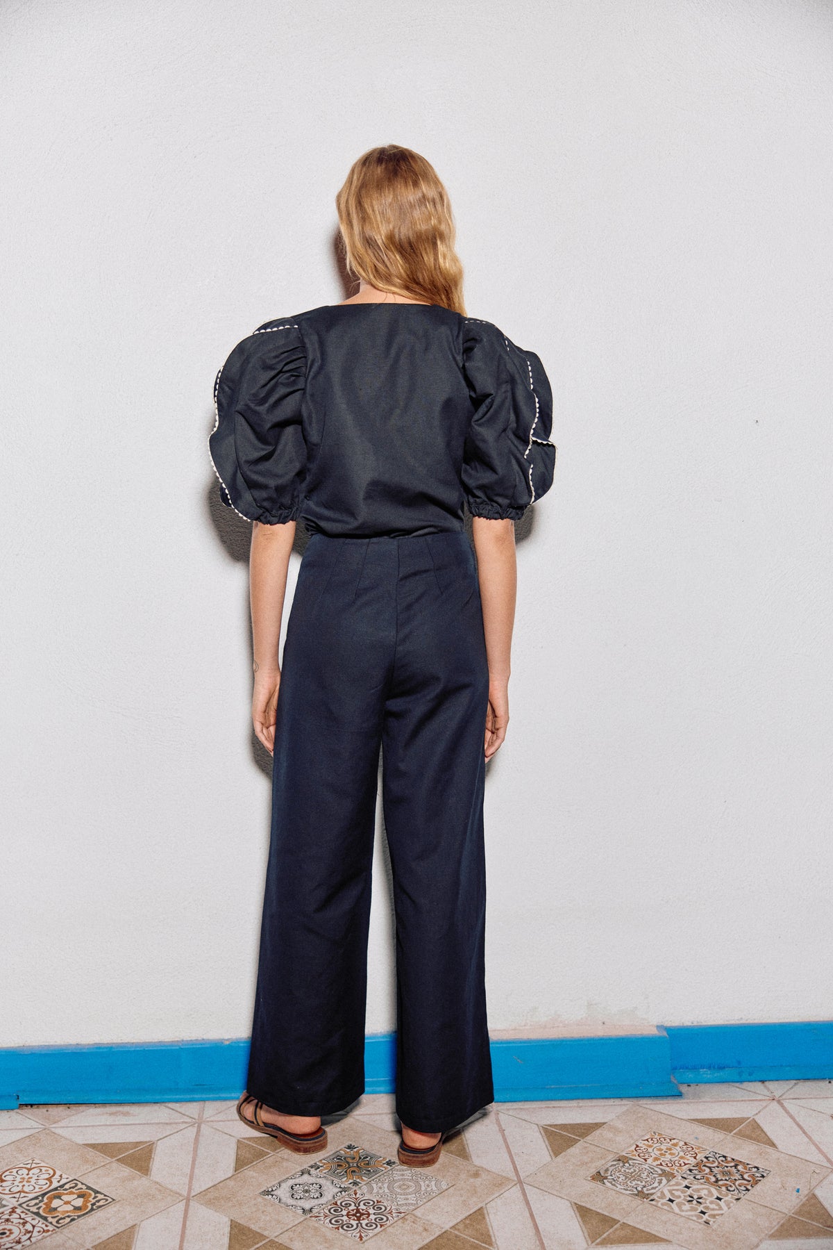 BLUSA LETICIA LINO AZUL MARINO
