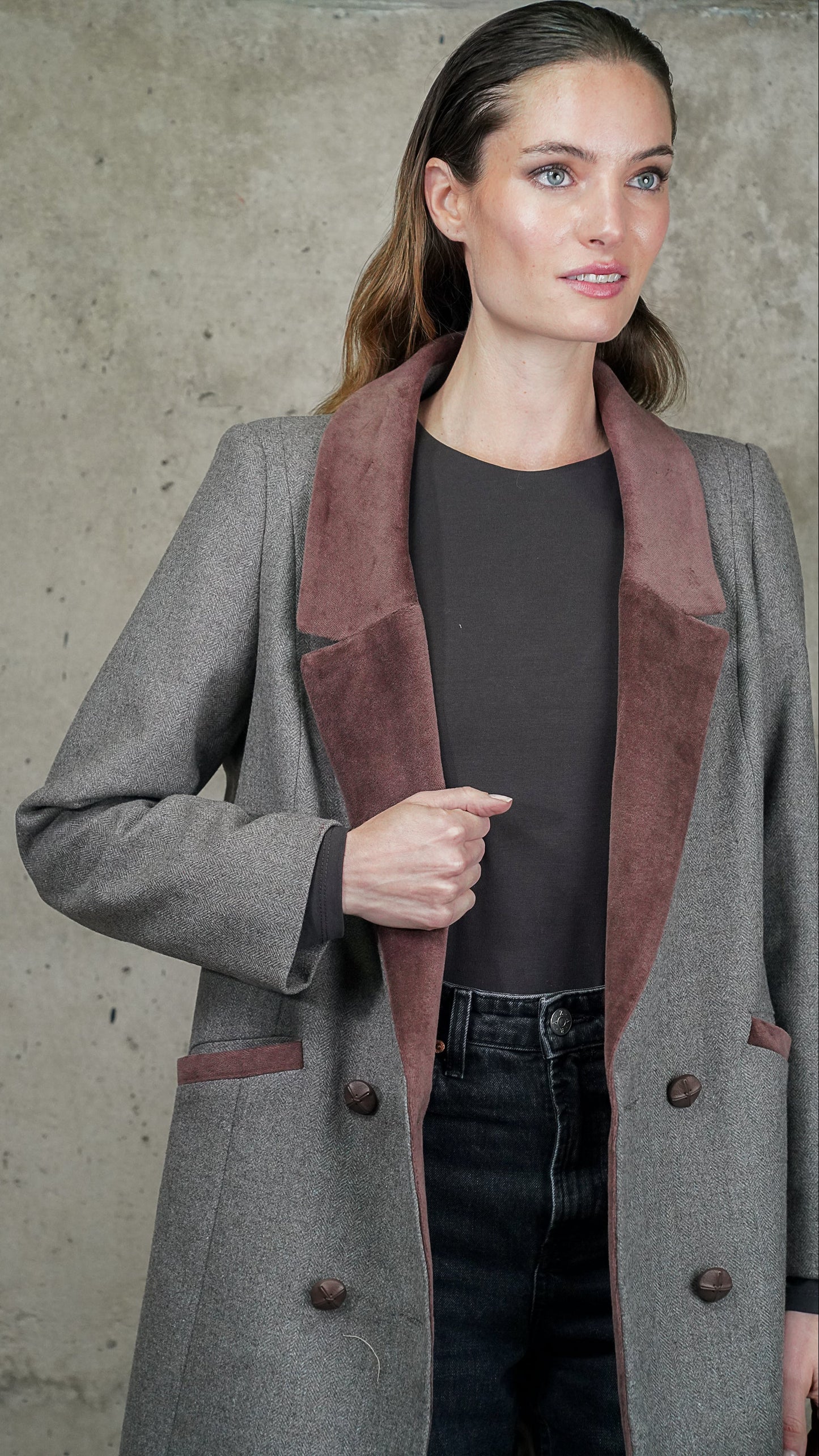 BLAZER VICTORIA GRIS PREVENTA: ENTREGA VIERNES 12 DE JUNIO