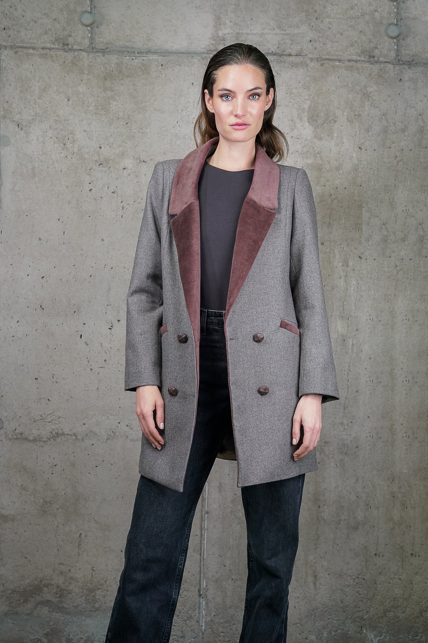BLAZER VICTORIA GRIS PREVENTA: ENTREGA VIERNES 12 DE JUNIO