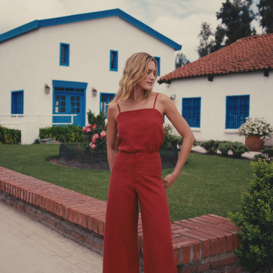 Blusa Lucrecia Lino Terracota con Pantalón Lourdes