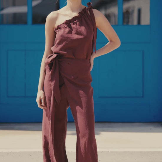 Pantalón Sara Lino Berenjena con Blusa Sofía