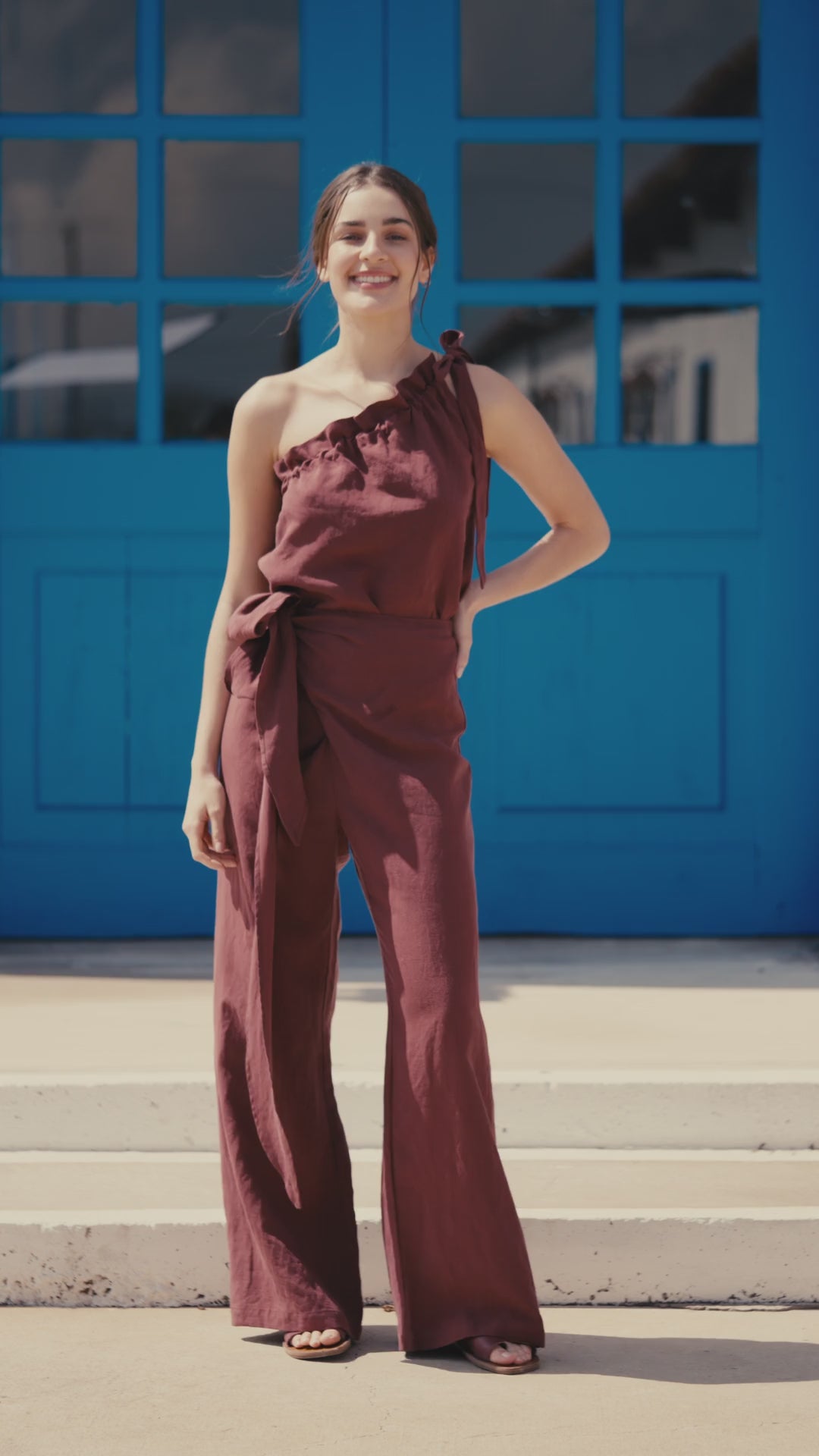 Pantalón Sara Lino Berenjena con Blusa Sofía