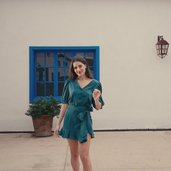 Falda Emilia Lino Petróleo con Blusa Leticia