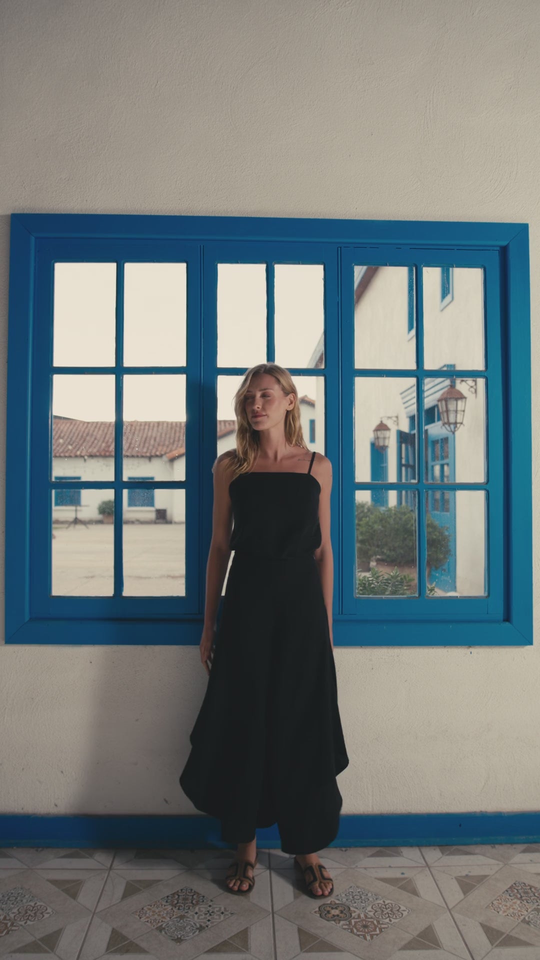 Pantalón Josefina Lino Negro con Blusa Lucrecia
