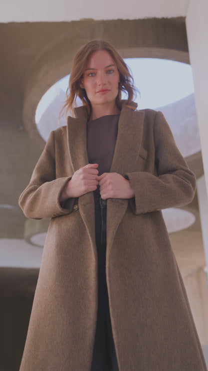 ABRIGO LEONOR VERDE 100% LANA