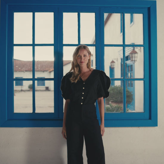 Pantalón Lourdes Lino Azul Marino con Blusa Leticia